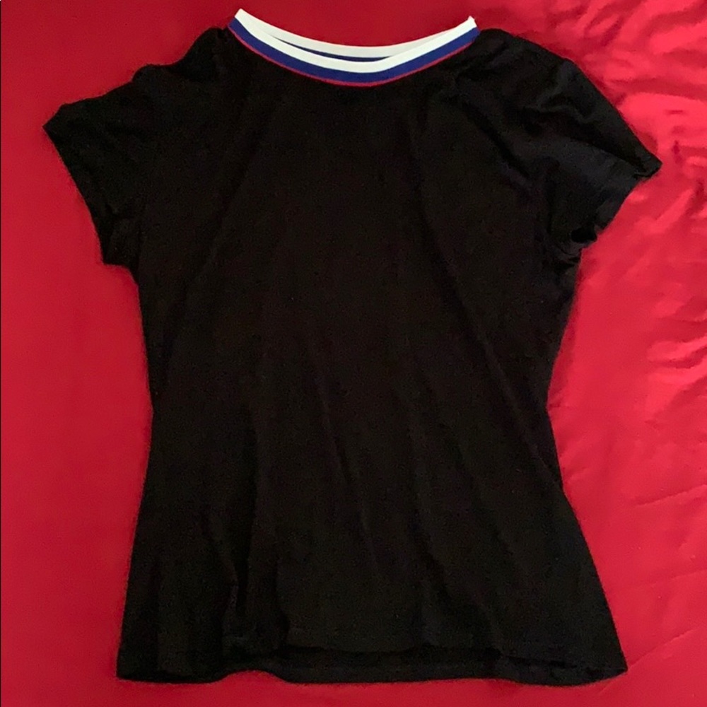 Try-Color Neckline Tee